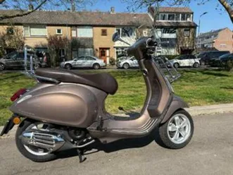 vespa-primavera-touring-in-top-conditie-scooters-vespa-marktplaats