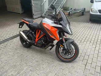ktm-1290-super-duke-gt