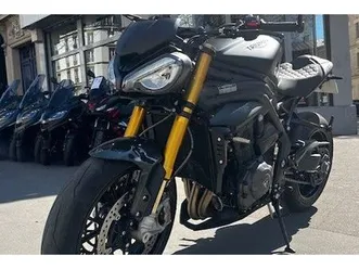 triumph-speed-triple-1200-rs-2022