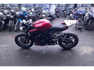 triumph-street-triple-765-r-2024