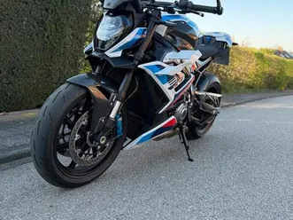 bmw-m-1000-r-m-carbon