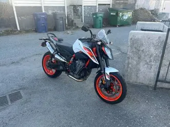 2021-ktm-duke-890r