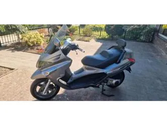 piaggio-xevo-125-cc-2011-13777km-motoren-piaggio-marktplaats