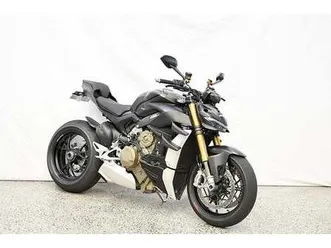 2022-ducati-street-fighter