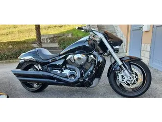 suzuki-intruder-vzr-1800-2009-god