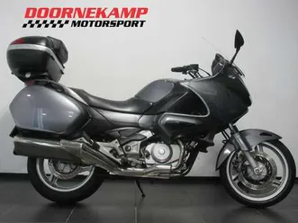 honda nt 700 deauville grijs