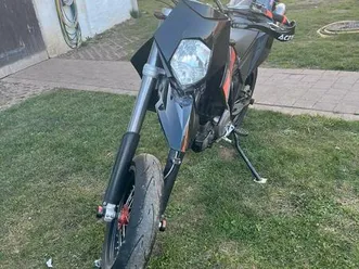 ktm-lc4-super-moto