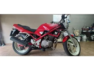 suzuki-bandit-400-czempin