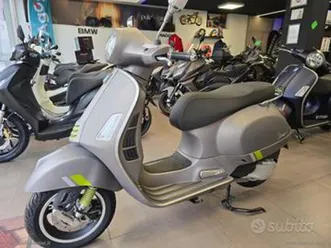 piaggio-vespa-gts-300-super-tech