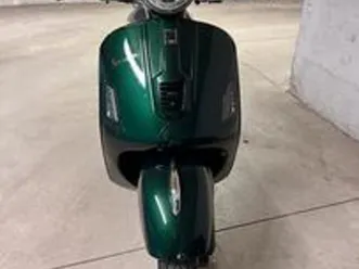 vespa 300gts