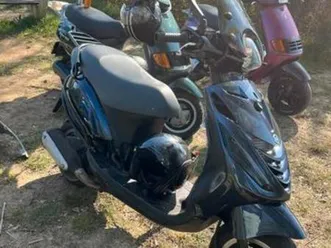zip-150cc-lc-brom-geen-wok-bieden-scooters-piaggio-marktplaats