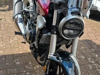 honda-cb300r-tiefergelegt-top-gepflegt