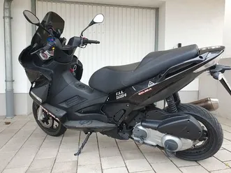 gilera-nexus-300-ccm-sportauspuff-scheibe-reifen-neu