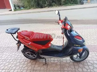 aprilia-sr