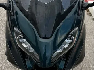 yamaha-t-max-xp-562-tech-562-cm3-2022-god