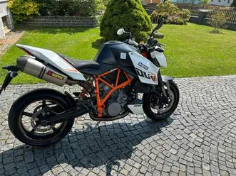 ktm-super-duke-r