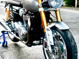 triumph-thruxton-1200-r-bj-2018-18000-km-service-neu-top