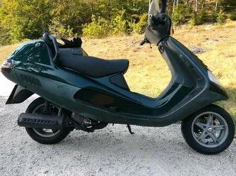 piaggio-hexagon-gt-250