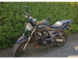 kawasaki-zr-7-mit-bos-auspuff-tuev-neu