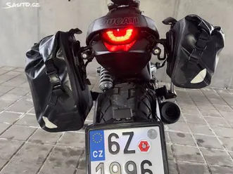 ducati-scrambler-1-majitel-nebourana-sauto-cz