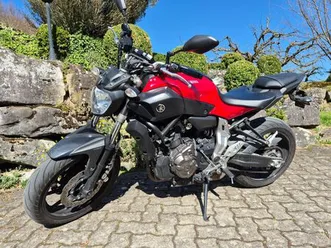 yamaha-mt-07-in-rot-top-zustand