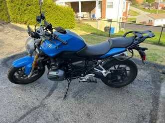 2015-bmw-r1200r-blue-low-mileage-feature-packed