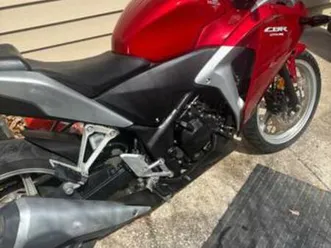 2011-honda-cbr-250