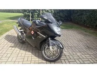 honda-cbr-1100-xx-blackbird-nowa-sol