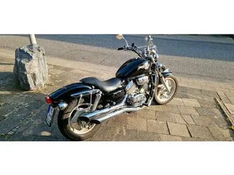 honda-vf-750c-wenig-km-mit-zubehor-und-tuv