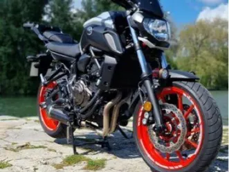 yamaha-mt07-ice-fluo-2020