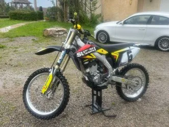 suzuki-250-rmz