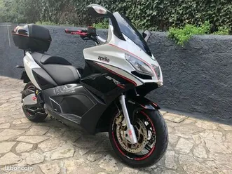 aprilia-850-srv