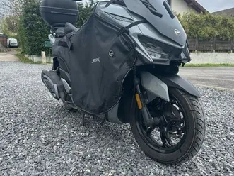 scooter-jet-x-125-cc-2023-excellent-etat-equipe-entretenu