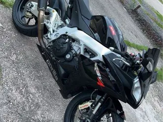 aprilia-rsv4-excellente-condition