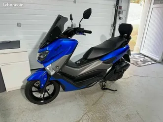 scooter-125cm-yamaha-nmax-comme-neuf-seulement-4850km-d'origine-certifie