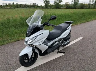 scooter-j-300