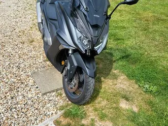 kymco-ak550-limited-edition