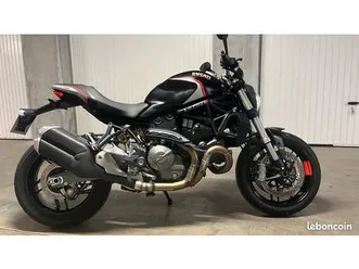 ducati-monster-821-stealth-2020-a2