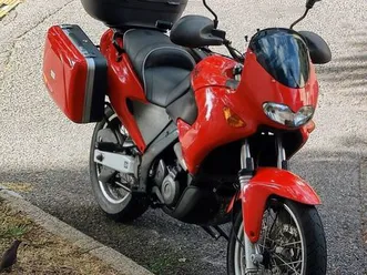 superbe-aprilia-650-pegaso-injection