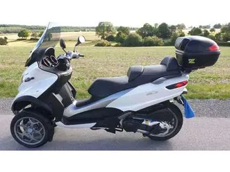 piaggio-mp3-500