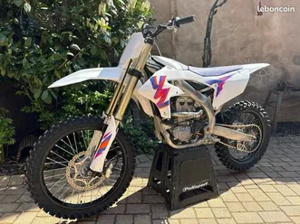 250-yzf-2024-50th-anniversary