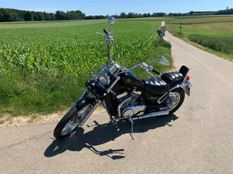 suzuki-intruder-vs-750