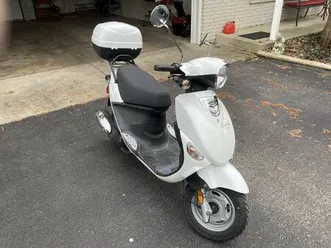 genuine-buddy-125-cc-runs-like-brand-new