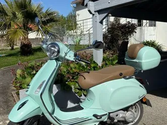 vespa-primavera-50-2019-vert-d'eau-tres-bon-etat-9-271-km