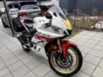 yamaha-yzf-r3-world-gp-60th-anniversary-edition