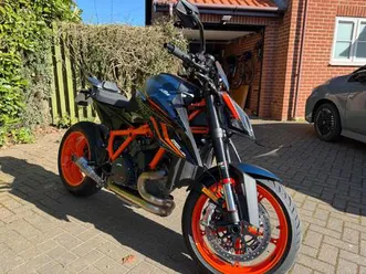 ktm-1290-super-duke-r-naked-petrol-manual-x-ring-euro-5-179-ps-1301-cc