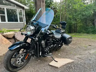 2013-suzuki-boulevard-c90t-b-o-s-s