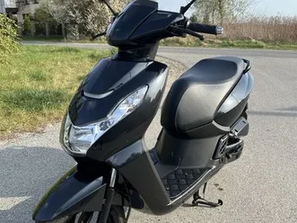 skuter-peugeot-kisbee-50-2021rok-wroclaw-fabryczna