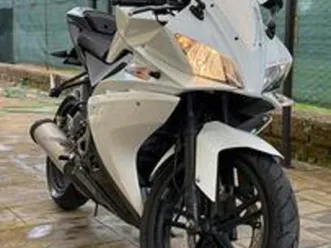 yamaha-yzf-r125-2011