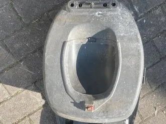 piaggio-sfera-80-helmfach